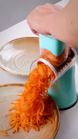 Wow,why didn’t know such a way to cut carrots before!!!#kitchengadgets #kitchen #carrot #cooking #salad #cheesegrate #amazonfinds #musthaves #vegetable 