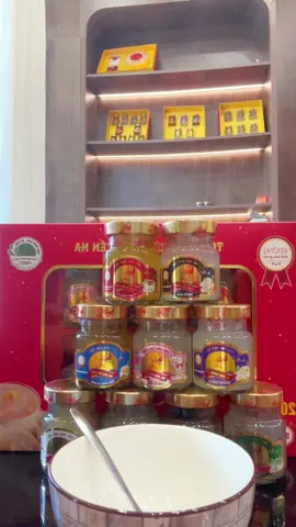 Yến Chưng Đường Phèn Của nhà Yến Na với 20% Yến tổ Thiên Nhiên 5% đường phèn 5% nước tảo biển thích hợp cho tất cả mọi người ạ #Yennagroup #nguyenthimyle #xuhuongtiktok #yensaoyennacaocap 