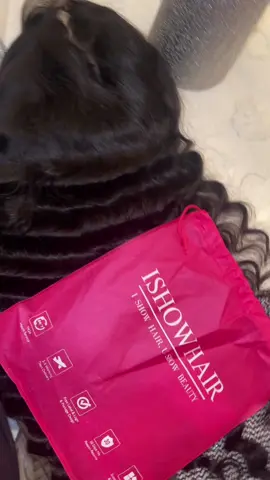 @Ishowbeauty Loose Deep Wave 30 inch 13/6 250 Density - the wig is SO thick, true to length, 7 day shipping. Its GIVING out the bag, ill update soon w the install :) Need the link?COMMENT 💕  #foryou #foryoupage #viralamazonwig #wiginfluencer #ishowhairaliexpress #ishowhair  #amazonwigreview #amazonfinds #13x6wig #hdlacefront #frontalinstall #trending #amazoninfluencer #wigtok #wigreview #frontalinstall 