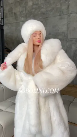 ✨✨✨Gorgeous set available to order!✂️ #fashionblogger #fashionstyle #fashionista #fashion #fashionfur #fashionfurniture #sobolini #sobolinivideo #sobolinibrand #white #whitecoat #cotsfur #whitecollar 