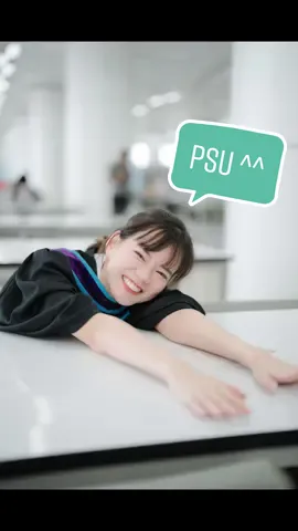 มันก็จะสดใสหน่อยนะ  ^^ ถ่ายภาพรับปริญญา หมอเบลล์ คณะทันตแพทยศาสตร์ Sony A7IV + 50F1.2GM #รับถ่ายภาพ #ช่างภาพ #รับปริญญา #ช่างภาพรับปริญญา #sony #sonythai  #alphasony #photography #songkhla #ถ่ายภาพสินค้า #travelthailand 