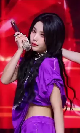 Cầm ngược mic rap My Bag là thương hiệu của bé So rùi, coi mà cuốn ghia #soyeon #gidle #mybag #dazzlingishere 