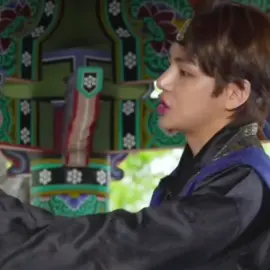 Cuộc cãi lộn ko hồi kết giữa em út và áp út nhà Bangtan:))))#taehyung#jungkook#bangtanboys#xh#_thv_🥀 