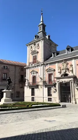 Episode 2 | Madrid, Spain #madrid #traveltiktok #travelwithme #españa #madridespaña #placestoeat #spain🇪🇸 #travelday #dayinmylife #travelday #travelvlog #madridespaña #placestostay #plazamajor #parquedemadrid #tapastour 