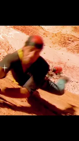 Climbers fall, affecting a family of three#movie #rockclimbing #accident #disaster 