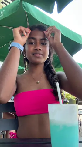 2/10 would not recommend wearing this bikini to the beach