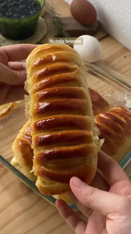 Nutella brioche 💛 #food #FoodTok #nutella 