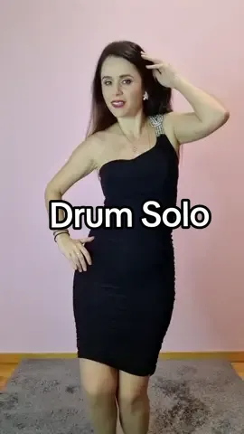Drum Solo fun! #arabicdance #χορόςτηςκοιλιάς #greekbellydancer #greece🇬🇷 #bellydance #orientaldance #greekbellydancer 