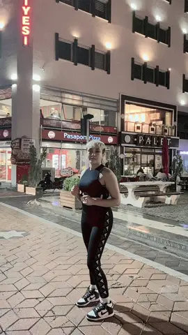 #keşfet #beniöneçıkartttt #tiktokdancer #akıms 