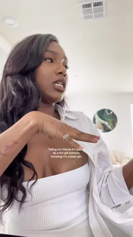 Hopefully no one can read my lips 👁️👄👁️ #Summer #hotgirlsummer #allwhite #fyp 
