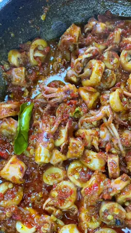 Lauk yang bikin nambah nasi terus #elisamasak #sambelcumiasin #masakanrumahan #resepsimple 