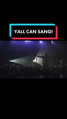 Sing it baby. #countrymusic #rascalflatts #blessthebrokenroad 