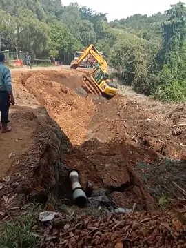 #foryou #viral #máquinasincríveis #máquinaspesadas #máquinas #máquinasagrícolas #escavadeira #escavadeirahidraulica #tratores #pácarregadeira #motoniveladoras #pacarregadeira #retroescavadeira #tratoresdeesteiras 