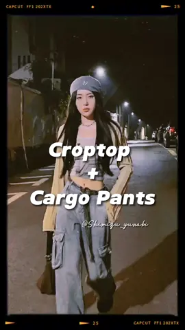 Croptop + Cargo Pants ✨️ #fyp #koreanstyle #croptop #cargopants #croptopandcargos #cargopantsoufit 
