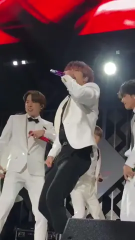 🎤 Mic drop Break dance #bts #btsarmy #SUGA #jungkook #taehyung #jimin #jhope #fyp 