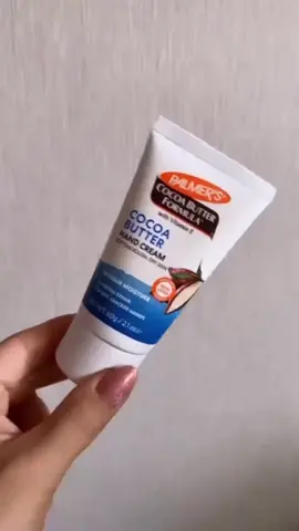 Soften & smooth dry skin with Palmer’s Cocoa Butter Formula Hand Cream, crafted with intensively moisturising #CocoaButter & #VitaminE. 🙌🍫 @Elina Gelzina #palmers #skincare #showyourselflove #SelfCare