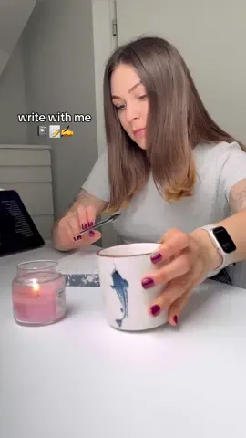 I wrote about two people I saw that day📝 Do you write about strangers? | #writing #writertok #writewithme #writingvlog #writingaesthetic #journaling #journalwithme 