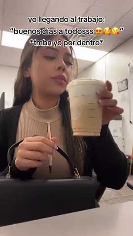 otro dia, otro tiktok mientras trabajo 😌💻📊 #fyp #foryoupage #parati #viral #comedia #oficina 