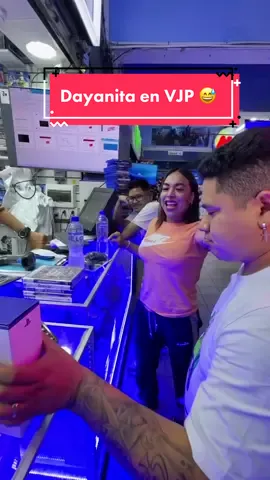 El dia de hoy nuestra gran amiga @dayanita show para adquirir su PS5 ¿y tu ya compraste con nosotros? #VIDEOJUEGOSPERU #ps5 #tiendafisica #tiendaonline #videojuegos #dayanitashow #dayanita #humor #videoreel #viral #gamer #playstation5 #sony 