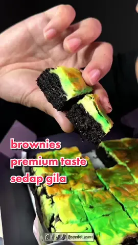 setakat ni! brownies dia tersedap yang pernah aku makan! premium taste! paling best, original, nutella, lotus biscoff dan pandan #SyedotAsmr #SyedotSiRacun #SyedotFoodReview #FoodReview #TiktokFood #MakanLokal #FoodFestOnTiktok