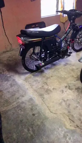 Panas #enjin dulu✌🏻🚀 #fyp #bagimukasikit #matrempit #jedagjedug #tiktokmalaysia #ex5dream #utarastyle #mirulhassan #ex5 #125 