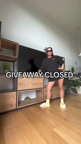 (giveaway closed) FREE AIRPOD MAX 👀 & MORE!!  Gymshark & I have teamed up to bring you a giveaway with all my favourite items! This giveaway is worldwide for both girls & guys and will include some amazing items to get you feeling like a gymshark athlete. But you’ve only got 48 hours to enter… ALSO Gymshark’s insane sale will be live at 4pm BST on Thursday 29th with up to 60% off selected styles! Code ANNA will also give you an additional 10% off your entire basket🔥 How to enter 💪🏼:   ➡️ LIKE THIS POST ➡️ FOLLOW ME AND @Gymshark ON TIKTOK ➡️ TAG 3 FRIENDS IN THE COMMENTS ➡️ FOR AN EXTRA ENTRY, YOU CAN ALSO RE-POST THIS VIDEO ON TIKTOK!! Giveaway winner will be announced in 48-hours on my Instagram and TikTok stories 🤩 Full t&cs linked in my bio! *Please note, the cbd items may be replaced for a suitable alternative based on your location 😎