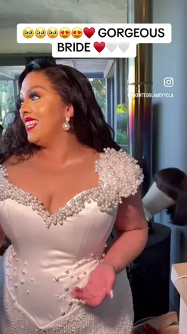 Still can’t get over this bridal Makeup 😍😍@Mahalia Buchanan  #SAMA28 #capetownmakeupartist #capetownweddings #makeupartist #redlips#anointedglambyyola #viralvideo #beautylover #BeautyTok #capetownweddingservice  