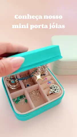 Mini Porta Jóias | Prático e lindo!! Adquira o seu em nosso site! 💗 #acessoriosfemininos #acessoriosdemenina #fy #acessorios 