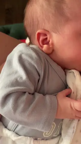 This feeling..😇❤️ #baby #babyboy #babycezar #feelingblessed #Love #momlife #godisgood #blessed #brestfeeding #moment  #foreverlove 