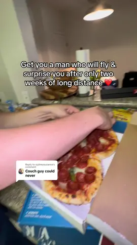 Replying to @sydneysuzanna two weeks too long #surprise #longdistancesurprise #boyfriend #longdistance 