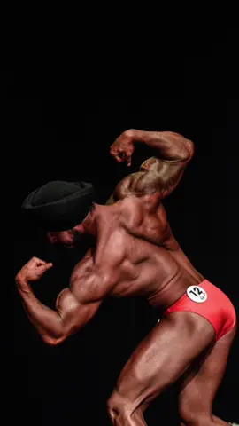 Rathe the physique 💪🏻🖤.                    #trendiing #viralvideo #tiktok #Fitness #bodybuilding #Love #gym #vancouver #brampton #bramptonale #canada 