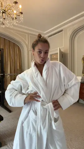 Just a happy gal livin her best life  musicad