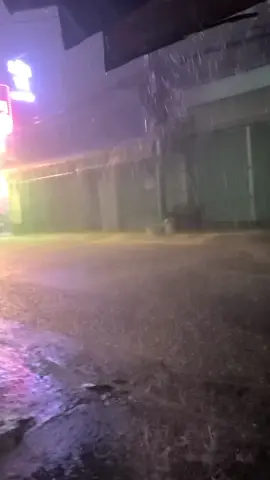 Mưa tối ở q12,ta nói ngập nhà ngập cửa là có thiệt 😭