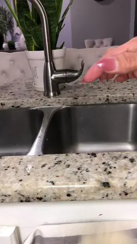 Let’s Reset and Refresh my home using the new Hotel series by @Pristine🌿 .  My home has been a little feral lately but  we all love a little reset to end the week  🤍#CleanTok #cleaingreset #prestinelife #refresh #cleanningmotivation #cleanhome #kitchencleaning #essentialoils #limpieza  . .  . 🛒🔗 in bio 🫶🏽