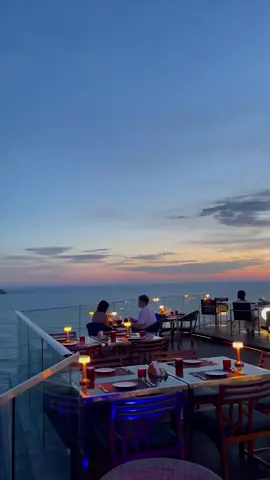 #Rooftopbar#Malikaskybar#Sunset#Phuket