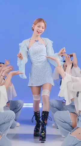 whos your gidle bias😻?? #MIYEON #FANCAM #IHRTSEULGI #IHRTNING #FYP #VIRAL 