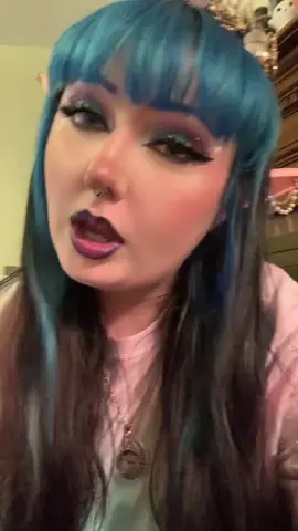 #alternativegirl #gothgirl #bluehair #fyp #midsize #plussize #makeup #mua #beauty #colorfulhair #egirl #chubbyqueen #emo #emogirl #mom #MomsofTikTok #altmom #gothmom #lipsync #elderemo #lipsyncaudios #galaxy #galaxymakeup 