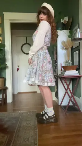 I put together an outfit inspired by the style of Wes Anderson to go see his newest movie Asteroid City! I loved it 🪐 Wes has been one of my favorite directors for years! Maybe I should do more outfits inspired by his films? #wesanderson #wesandersonaesthetic #wesandersoninspired #vintagefashion #thriftedfashion #outfitideas #thriftedoutfits 