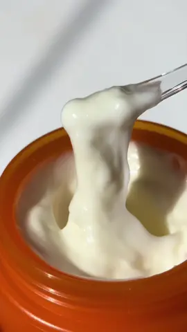 One of my go-to products for achieving smooth, and glowing skin is the #faucosmetic Shiny Pumpkin Peel Care Cream. It's specially designed to exfoliate and nourish your skin while you sleep, so you wake up with a beautiful, glowing, and silky complexion. It's like the perfect canvas for applying makeup too!  The cream uses three peeling actives (AHA, BHA, and PHA) to remove dead skin cells and promote skin regeneration.  Using it is super easy! Just apply it all over your skin like a sleeping pack at the end of your skincare routine, once or twice a week. Then, in the morning, simply wash your face with lukewarm water and enjoy the glow! ✨ *pr sample via @Picky for Creators 💖  #sleepingpeelingpack #sleepingpack #skincare #skintok #dewyskin #pumpkinpeeling #glowyskin #ugc #ugccreator  