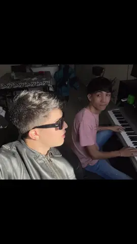jaajjaja hacemos lo q se puede 🤣🤣#simonaguirre #fypシ゚viral #fyp #argentina🇦🇷 #cantantes #cuarteto #cover #piano #viral #rodrigoelpotro #elpotro 