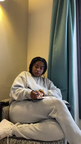 #soloaesthetic #comewithme #trendingtiktok #homebodylife 