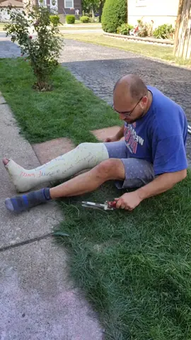 #livingmybest #livingmybestlife #timetomakethedonuts  #slowdown #injuryrecovery #injurycheck #bounce #grasstok #grow 