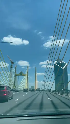วิวบนถนนตอนเดินทาง 🏙️⛅️ #สะพานพระราม9 #กรุงเทพมหานคร 
