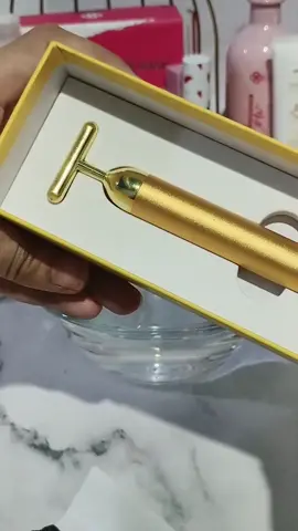 Face massager ba hanap mo? 🫶 For firmer skin try this energy beauty bar ✨ #facemassager #antiwrinkle #antiaging #skincaretools #thalianalucap 