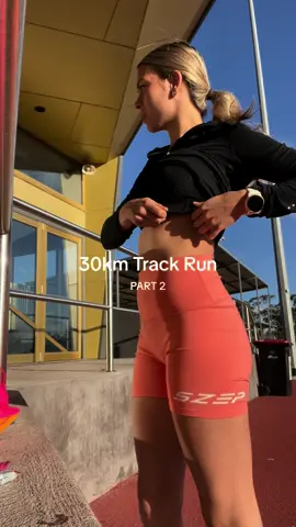 30km Track Run - Running into the sunset ☀️ - Part 2  #marathon #marathontraining #runtok #Running #Fitness #intervals #longrun #gym #OOTD #runoutfit #fit #training #athlete #foryou #viral #runwithme #grwm #run #comerunwithme #runner 
