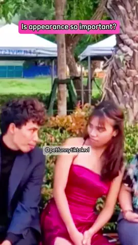 Vẻ bề ngoài quan trọng đến thế sao? 😂 #xuhuong #xuhuongtiktok #funnyvideos #funny #tiktokgiaitri #trendingvideo #videovui #trendingtiktok #tiktokfrance #viral #kysuduongpho #langthangduongpho #thuthach #thulong #vlogs #Vlog #giaitri #nangluongtichcuc💪🍀 #nucuoibatngo #troll #trollduongpho #prank #bestpranks 