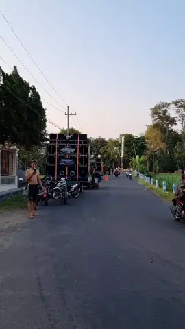 Inpo miniatur banggle kanigoro #storysoundsystem #soundkonten #horegjawatimur #soundsystem #soundbalapindonesia #ceksound 