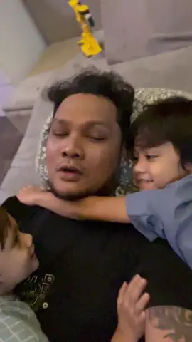 Momen Virgoun bersama anak-anaknya #fyp #virgoun #inararusli 