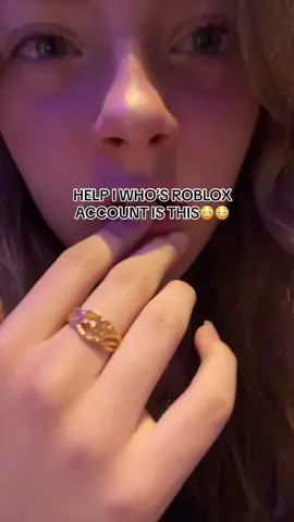 I ACCIDENTALLY LOGGED IN😳#fyp #roblox #omg #help #girl #roblox #what #account 