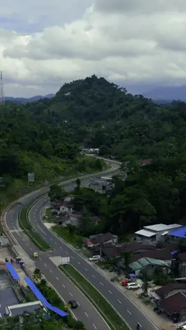 😶‍🌫 - - #alam #bukittinggi #gunung #drone #drones #dronevideo #dronephotography #dronevideography #dronestagram #dronemoments #droneview #Dronefootage #dronephoto #dronefly #droneshots #fyp #fypシ #reelstrending❣️ 